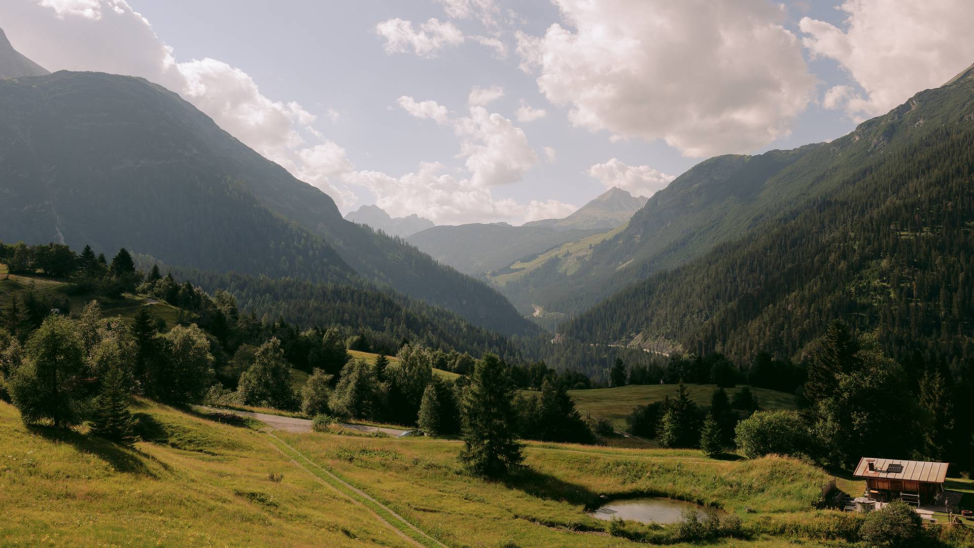 Vakantie in een 4-sterrenhotel in Tirol - zo veelzijdig als de bergen: Zomer in de Lechtaler Alpen - Lechquell Hotel Post