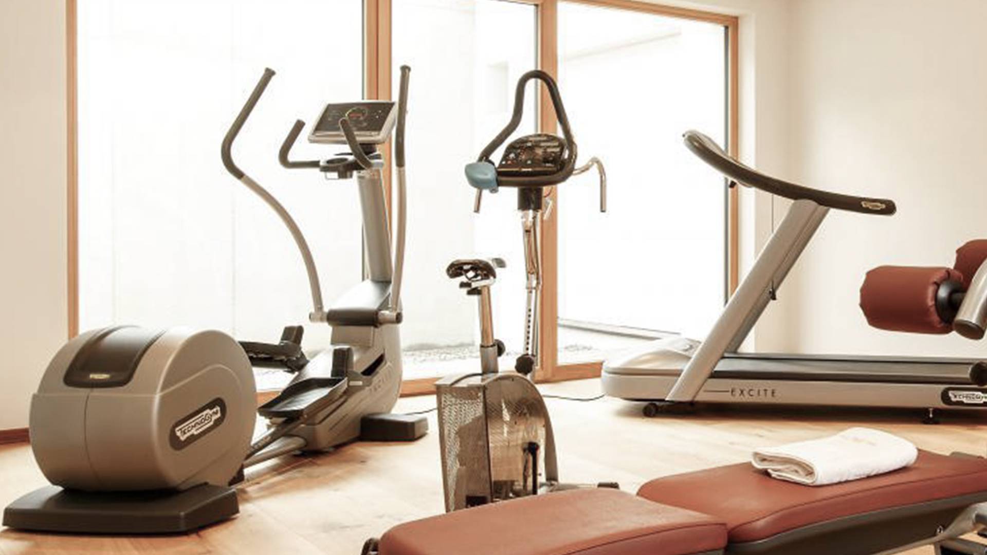 Fitnessruimte in het hotel: Bewegen tijdens uw vakantie - Lechquell Hotel Post