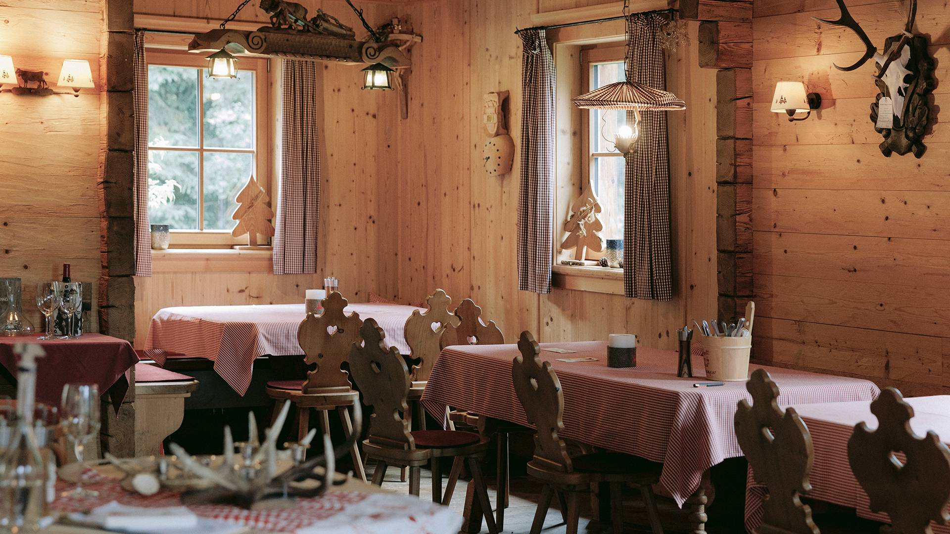 Fondue Evening in the Mountains in Lechtal: Welcome to Postalm - Lechquell Hotel Post