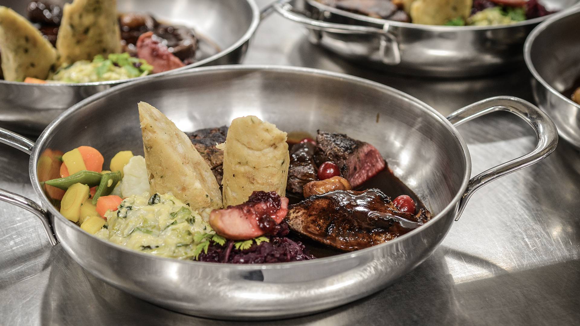 Wildwochen in Lechtal: Game specialities at Lechquell Hotel Post - Lechquell Hotel Post