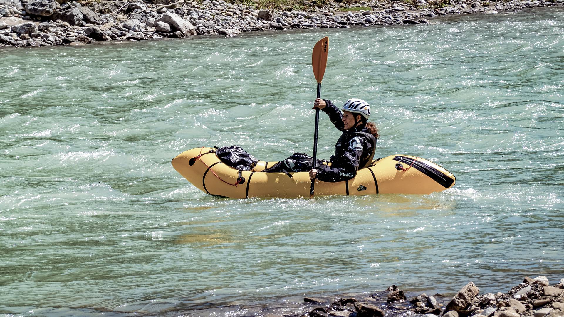 Rafting on the Lech & Canyoning: Exciting and full of adrenaline - Lechquell Hotel Post
