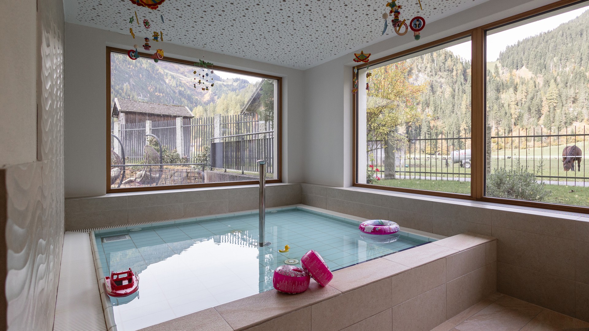 Children's pool - Lechquell Hotel Post